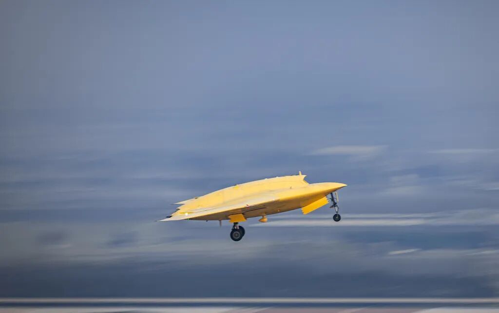 彩虹-7,首飞成功 彩虹-7,首飞成功