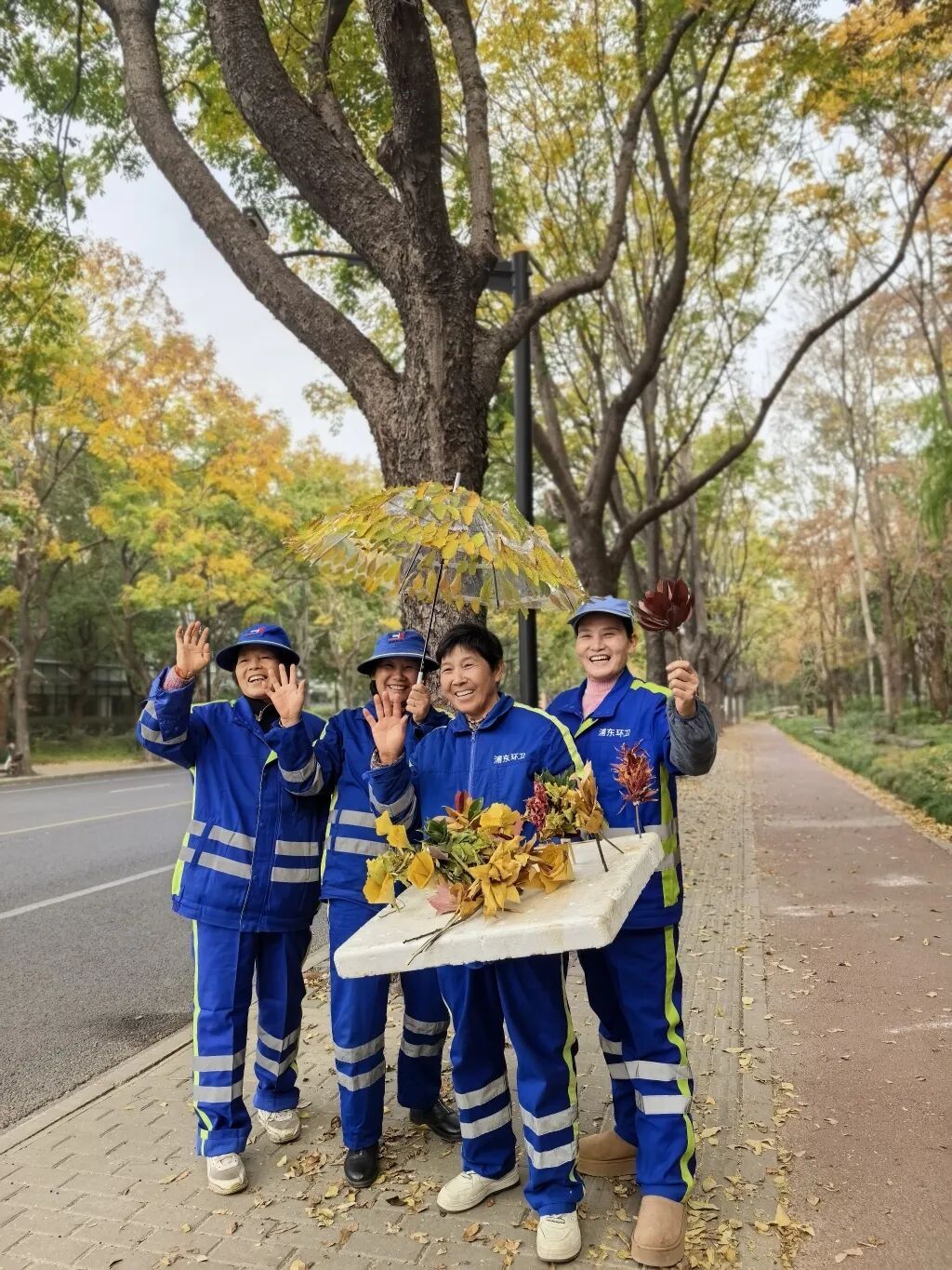 上海多条马路限定风景刷屏出圈!美出新高度,已进入倒计时,想打卡要抓紧→ 上海多条马路限定风景刷屏出圈!美出新高度,已进入倒计时,想打卡要抓紧→