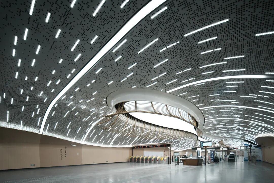 成都地铁13号线一期、30号线一期明起正式开通初期运营！