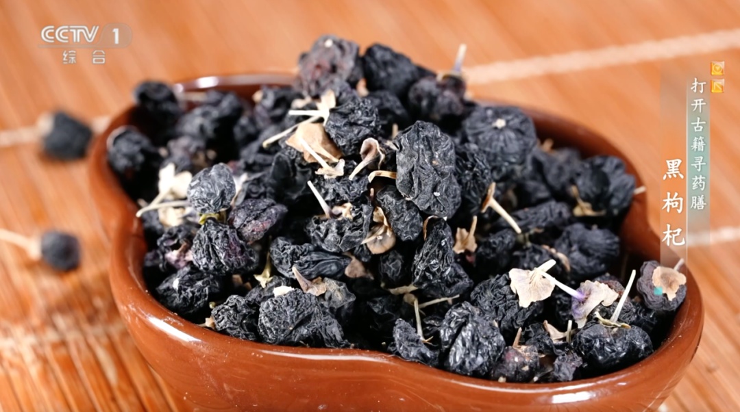 它被称为“滋补软黄金”!用它泡水、煮汤,肝肾好了,气血足了 它被称为“滋补软黄金”!用它泡水、煮汤,肝肾好了,气血足了