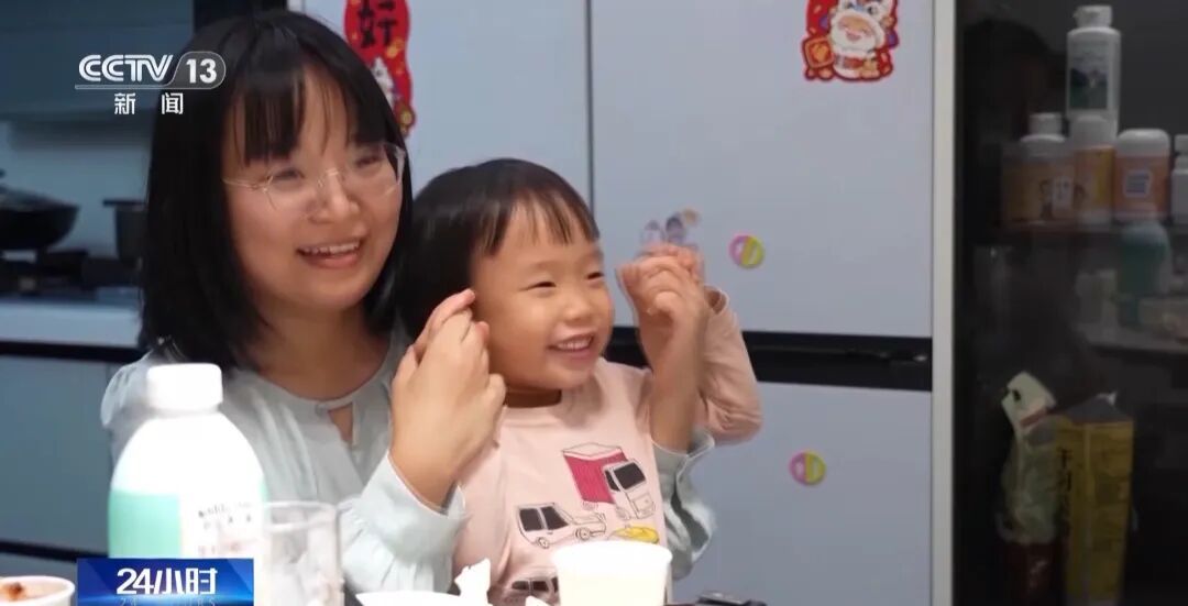 35年前他在这条河被救,35年后他在同一条河救人! 35年前他在这条河被救,35年后他在同一条河救人!