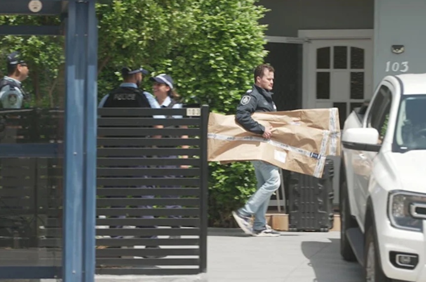 澳媒起底邦迪滩枪击案嫌犯父子:两人曾前往菲律宾待了一个月,警方正调查此行动机 澳媒起底邦迪滩枪击案嫌犯父子:两人曾前往菲律宾待了一个月,警方正调查此行动机