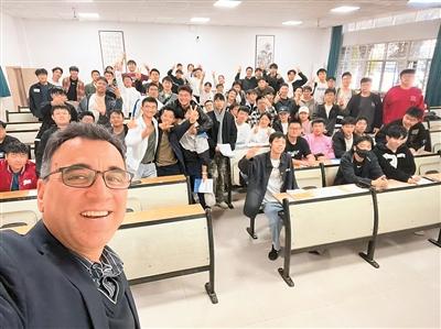 这些宝藏“洋老师”,在中国高校课堂上都教些啥? 这些宝藏“洋老师”,在中国高校课堂上都教些啥?