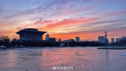 转走！北京橙粉朝霞惊艳亮相