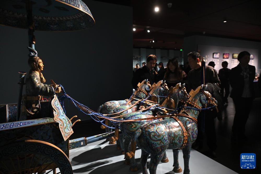 景泰蓝传承与创新艺术展在国家大剧院开幕