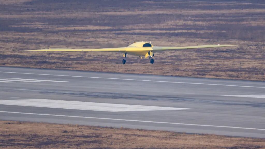 彩虹-7,首飞成功 彩虹-7,首飞成功