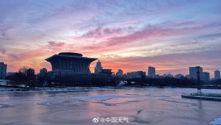 转走！北京橙粉朝霞惊艳亮相