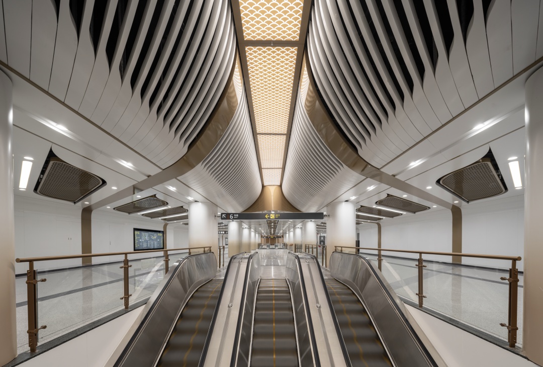 成都地铁13号线一期、30号线一期明起正式开通初期运营！