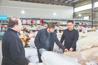 中国玩具“玩转”全球大市场 中国玩具“玩转”全球大市场