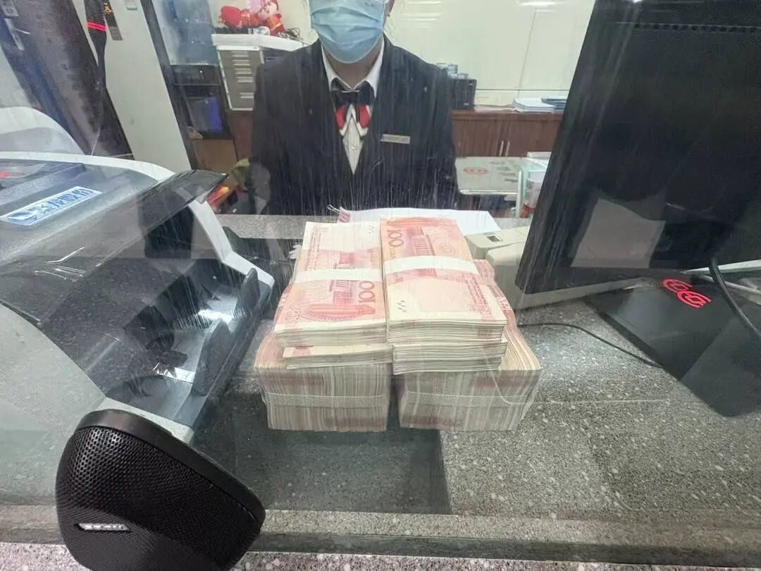 网恋“军官”带你投资部队内部高收益项目？四川资阳警方披露→