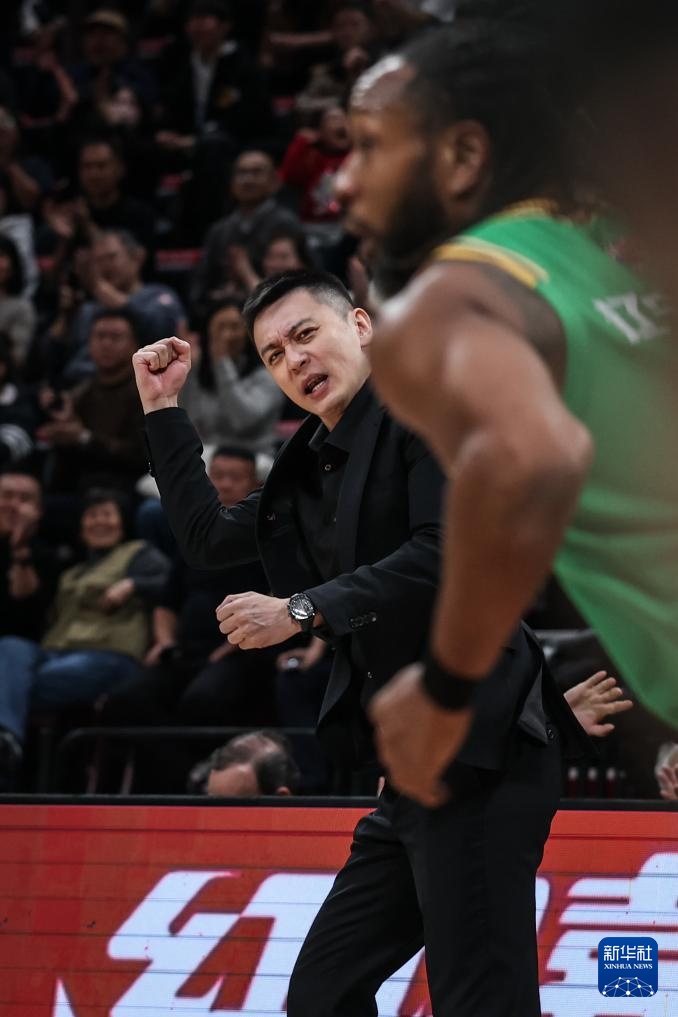 CBA：辽宁本钢胜浙江方兴渡