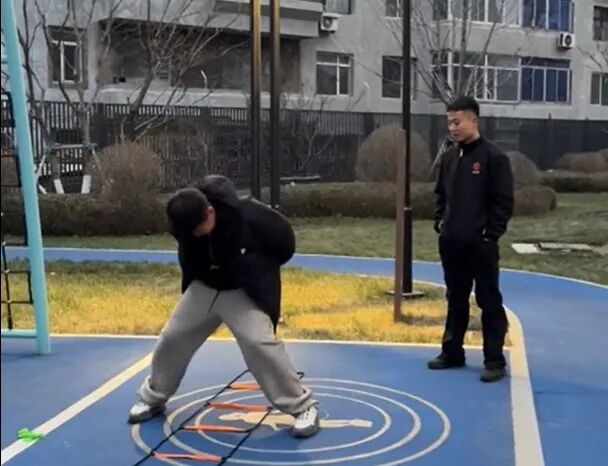 手机下单教练上门，“体育外卖”缘何受欢迎？