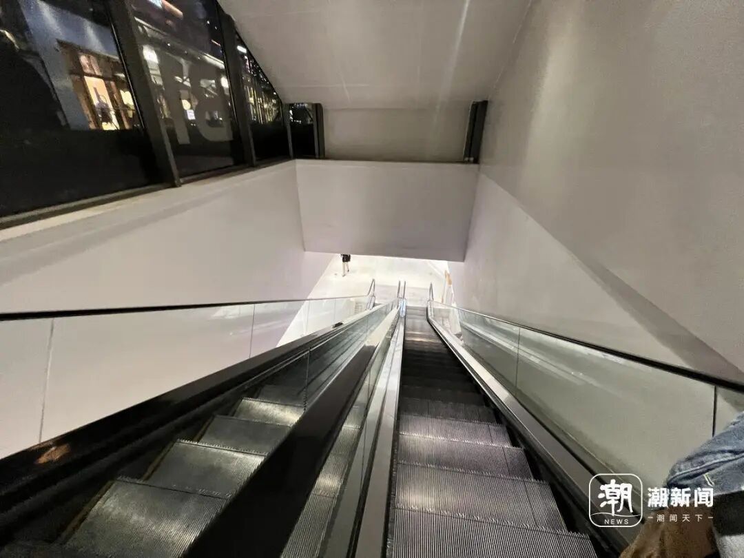 逆行飞扑抢夺金镯子嫌疑人的外卖小哥找到了,目击者爆赞:身手太帅! 逆行飞扑抢夺金镯子嫌疑人的外卖小哥找到了,目击者爆赞:身手太帅!