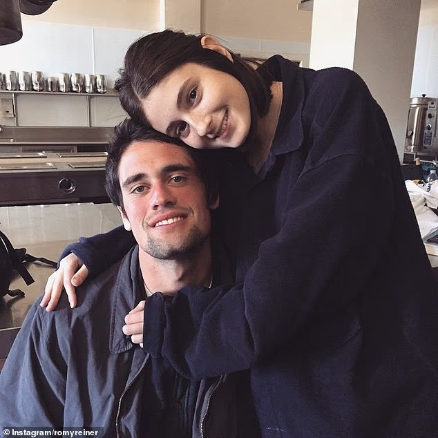 罗伯莱纳夫妇案发前与儿子激烈争吵,对其药物滥用感到无能为力 罗伯莱纳夫妇案发前与儿子激烈争吵,对其药物滥用感到无能为力