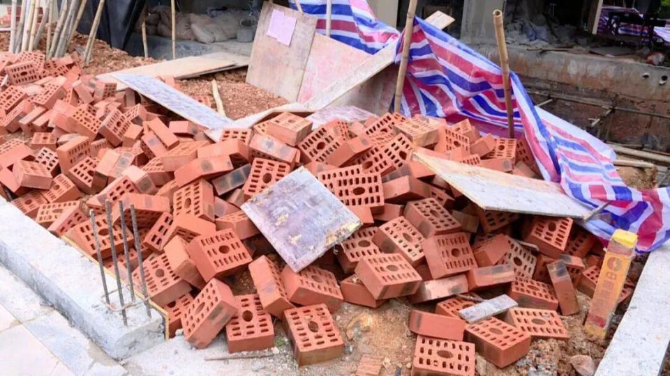 地下车库变私宅！南宁一小区多名业主凿穿楼板造出地下室，官方处理中