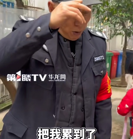 “爷爷 爷爷 爷爷……”重庆一幼儿园摘橘子场面火上热搜!网友:大型葫芦娃喊爷爷现场 “爷爷 爷爷 爷爷……”重庆一幼儿园摘橘子场面火上热搜!网友:大型葫芦娃喊爷爷现场