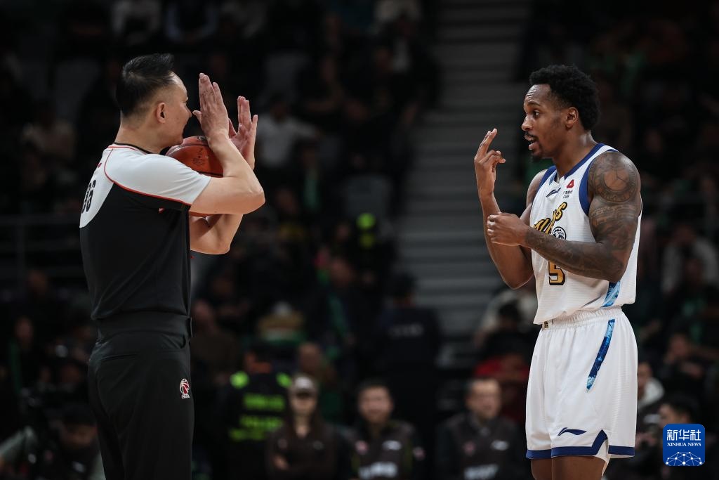 CBA：辽宁本钢胜浙江方兴渡