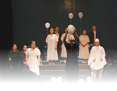 你见过残疾人表演话剧吗?戏剧的世界没有残缺 你见过残疾人表演话剧吗?戏剧的世界没有残缺