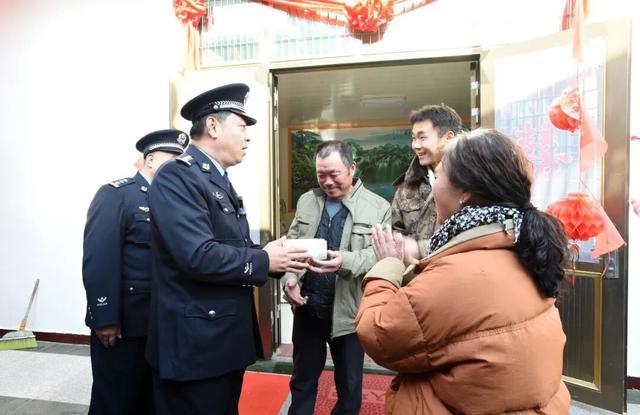 专盯礼金？这个“新婚夜”盗贼，落网了！