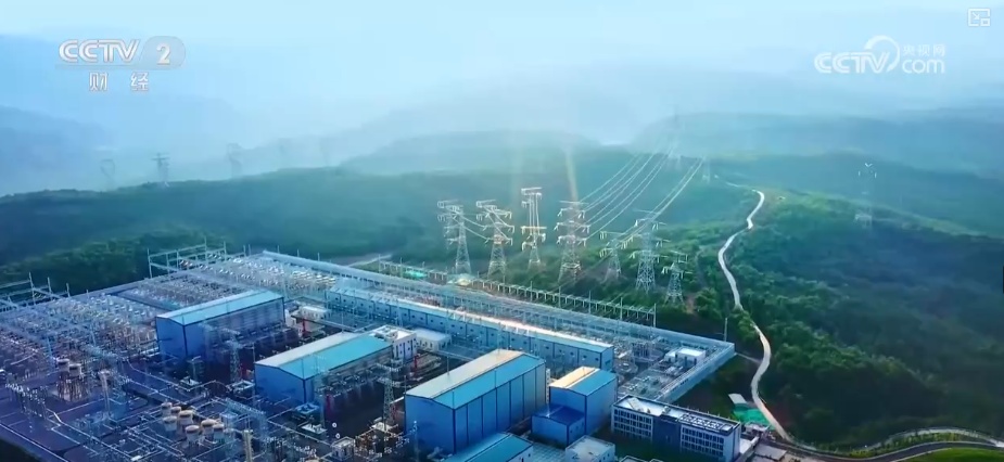 AI应用加速落地赋能千行百业 国产算力技术快速迭代舞台广阔