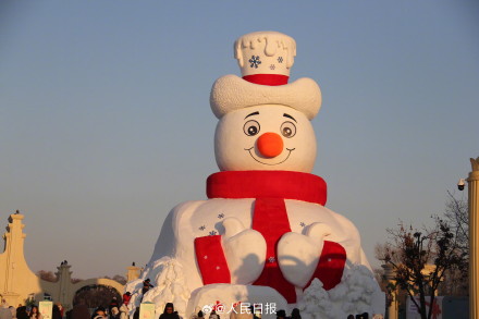 你想打卡吗？哈尔滨雪人组团亮相
