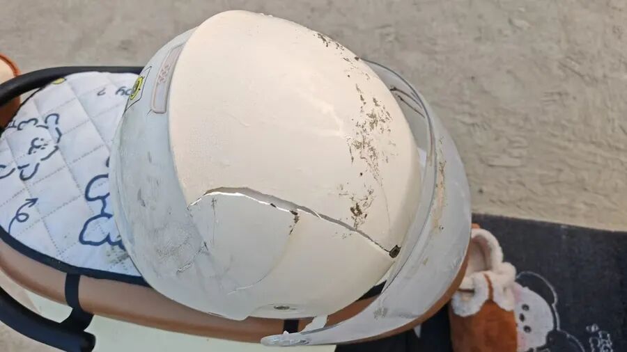 触目惊心！上海街头一女子被卡车卷入碾压头部！一个细节保命