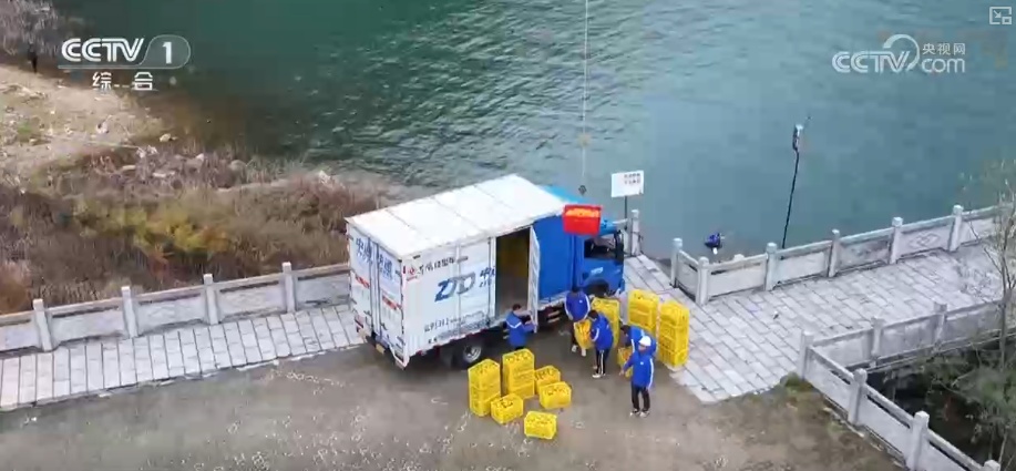 领跑、新高、释放，6.0%、30%！透过“关键词+数据”看中国经济新成就