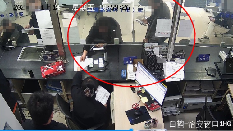 1分卖60元，一伙男子专程从外地组团来上海“买分卖分”