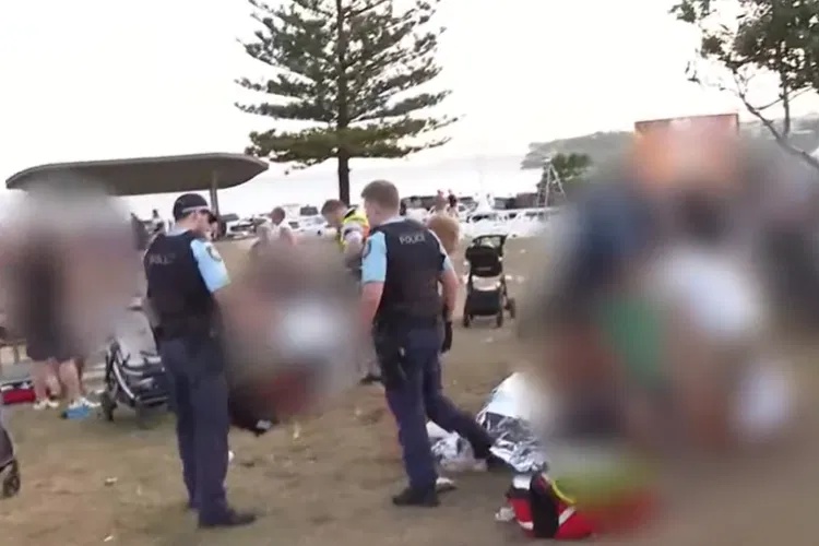 菲律宾否认澳海滩枪击事件嫌疑人曾在菲接受军事训练 菲律宾否认澳海滩枪击事件嫌疑人曾在菲接受军事训练