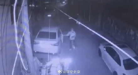 年底警惕！“拉车门”盗窃专盯疏忽车主