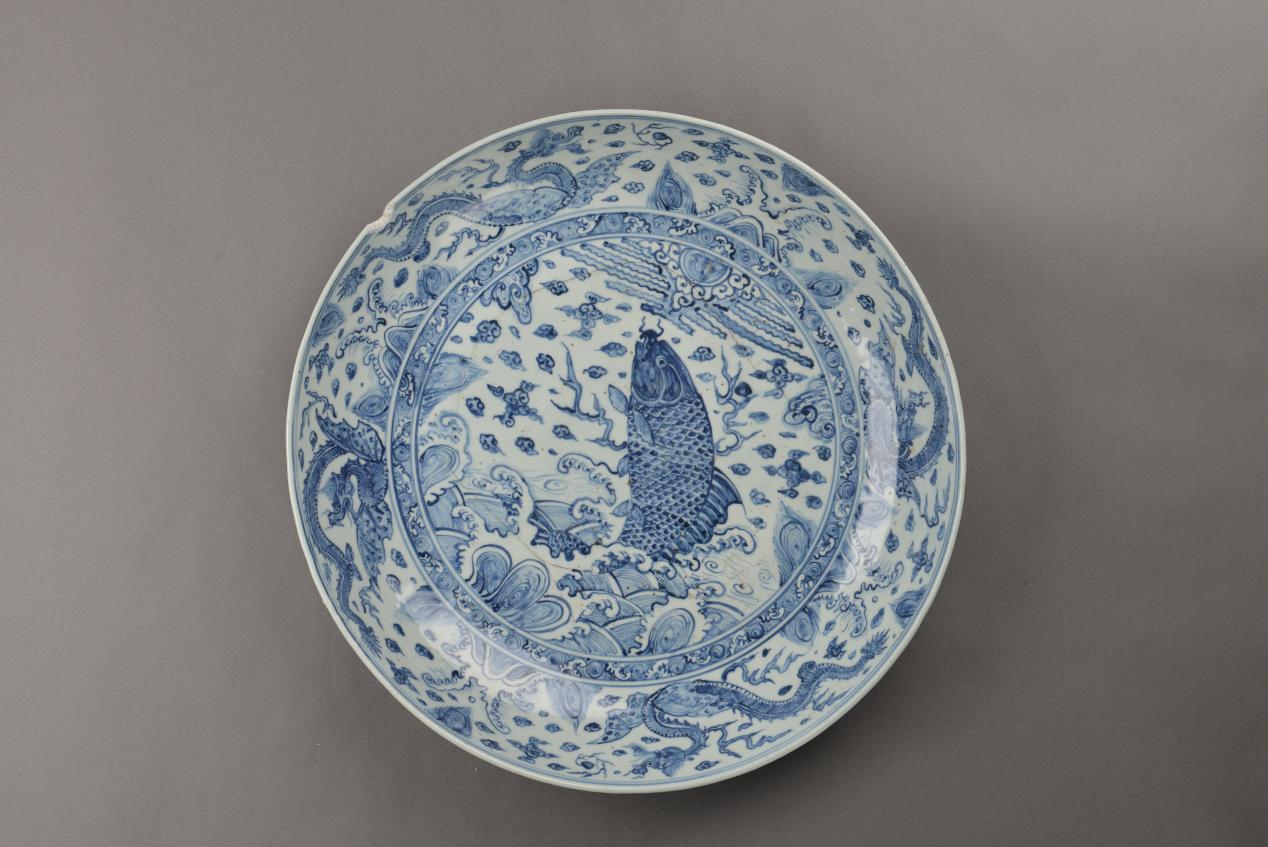 中国南海西北陆坡海域深海考古特展亮相“运河之舟” 重点文物抢先看