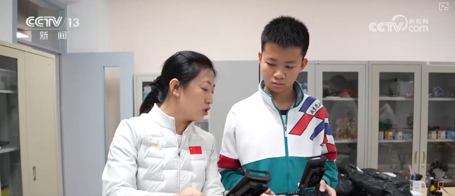 “跨学科主题学习”“项目式学习”增强学生实践能力 中小学生科学素养稳步提升