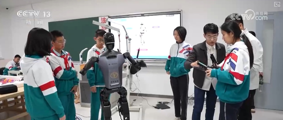 “跨学科主题学习”“项目式学习”增强学生实践能力 中小学生科学素养稳步提升