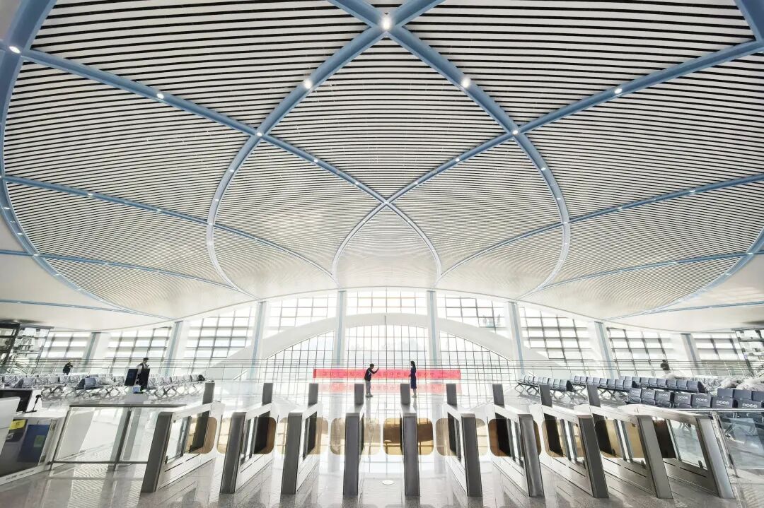 高铁开通倒计时！新车站亮相