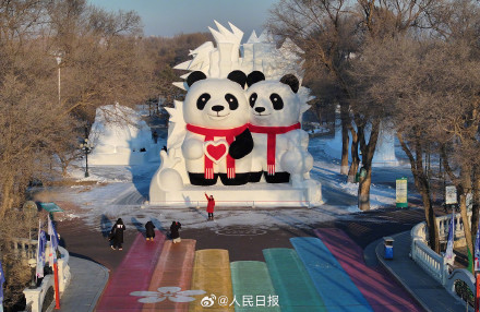 你想打卡吗？哈尔滨雪人组团亮相