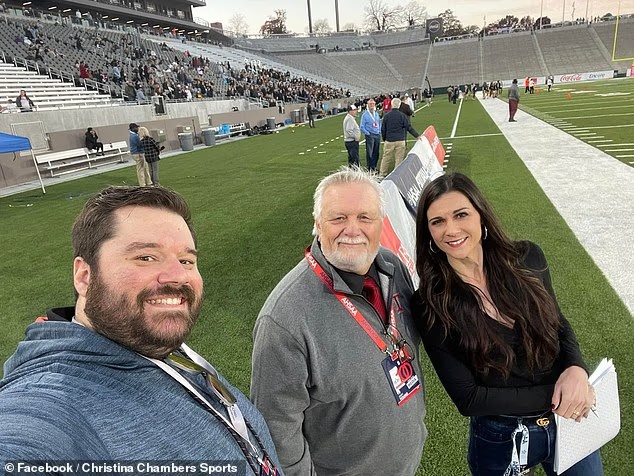 美国知名体育记者与丈夫家中遭枪击身亡，三岁儿子在场未受伤