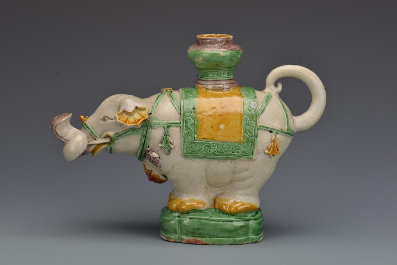 中国南海西北陆坡海域深海考古特展亮相“运河之舟” 重点文物抢先看