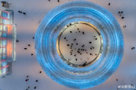 收藏壁纸!哈尔滨冰雪大世界美图放送 收藏壁纸!哈尔滨冰雪大世界美图放送