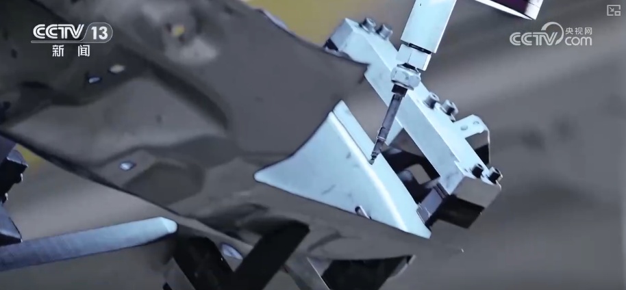 新能源汽车销量持续较快增长 成为推动科技创新融合性载体