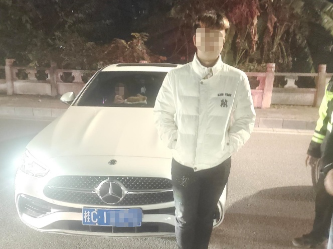 16岁少年一年内第四次无证驾驶！这次还酒驾？！终被拘留