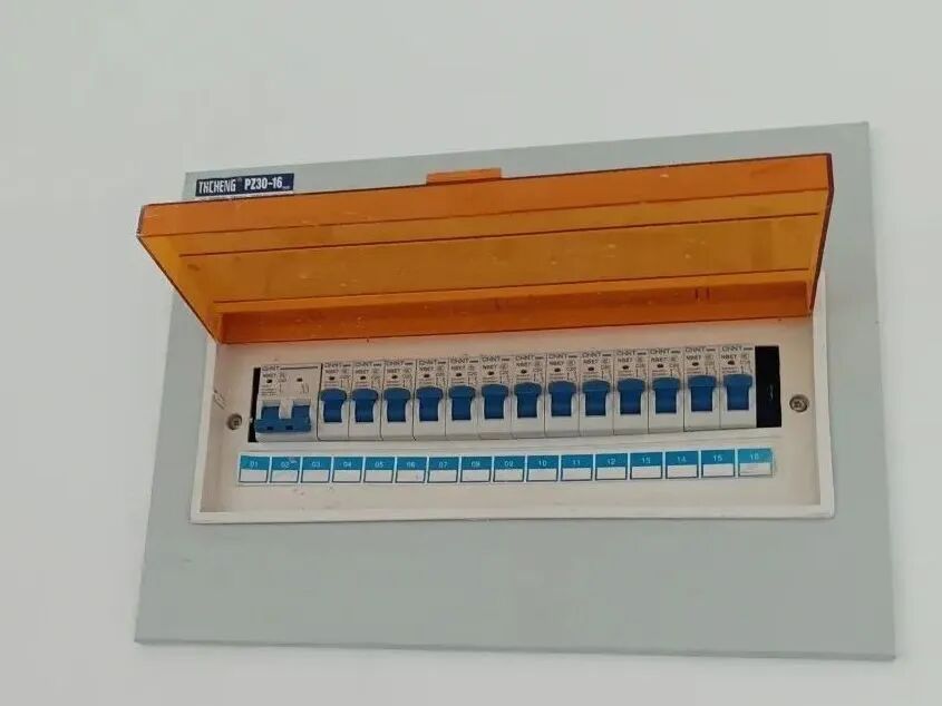 家里的空气开关跳闸，就是给你释放危险信号！