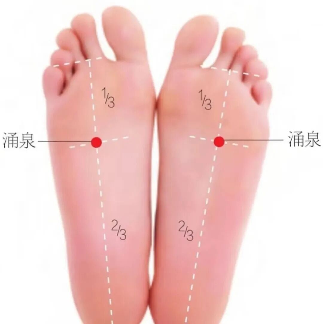 穿袜子睡觉，深睡眠更多，但这四类人千万别穿袜子睡觉