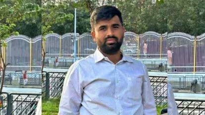 印度男子爬上围墙触电坠亡，用铁管救亲戚1.6万元的鹦鹉