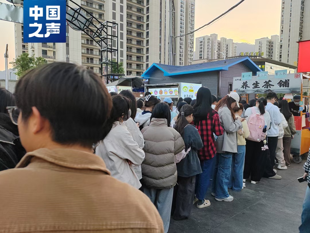 “煎饼叔叔”患癌 整条小吃街都是同一个收款码 最新进展来了