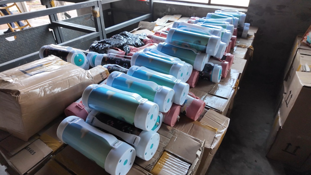 抓28人!天津警方摧毁一个辐射全市的 “笑气” 违法犯罪链条 抓28人!天津警方摧毁一个辐射全市的 “笑气” 违法犯罪链条