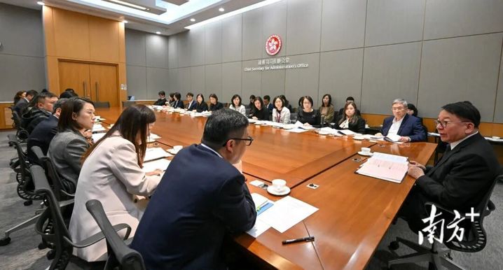 香港取消跨年烟花汇演,新的活动安排将另行公布 香港取消跨年烟花汇演,新的活动安排将另行公布