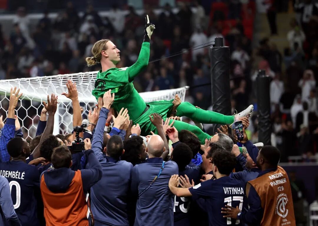 历史第三支!巴黎成就“六冠王” 历史第三支!巴黎成就“六冠王”