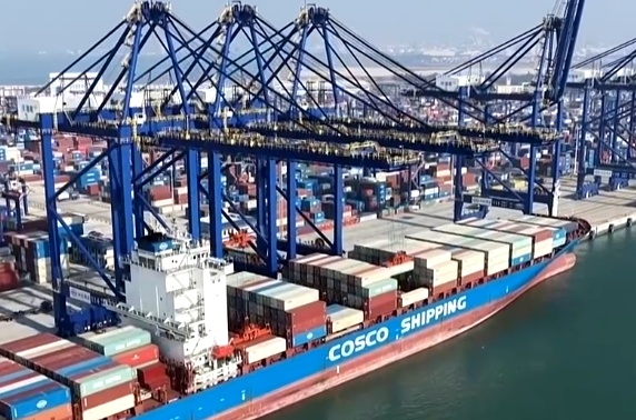 海南洋浦港第一批次入关货物已经抵达 海南洋浦港第一批次入关货物已经抵达