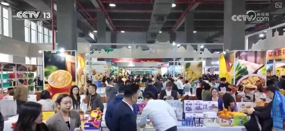 从“返乡一人”到“带动一方” “新农人”矩阵驱动“土特产”变身“金招牌” 从“返乡一人”到“带动一方” “新农人”矩阵驱动“土特产”变身“金招牌”