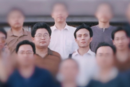 “我对着那捧黄土呆了一个下午”…被这篇悼友文看哭了 “我对着那捧黄土呆了一个下午”…被这篇悼友文看哭了